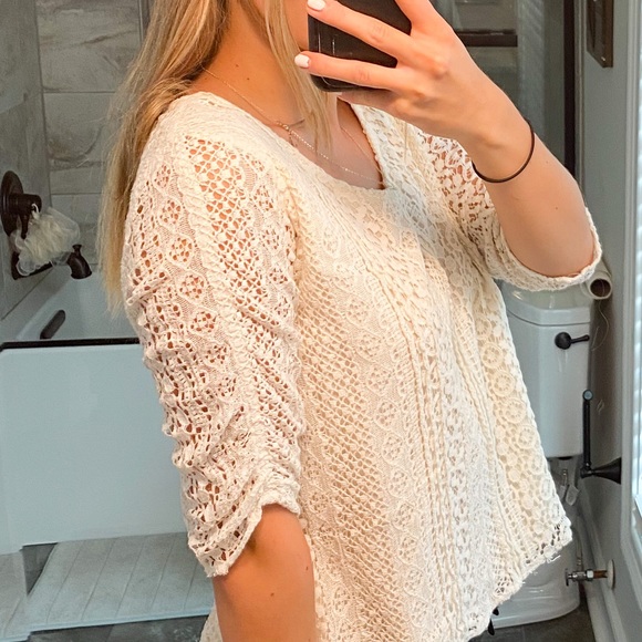 Volcom lace top - Picture 3 of 3